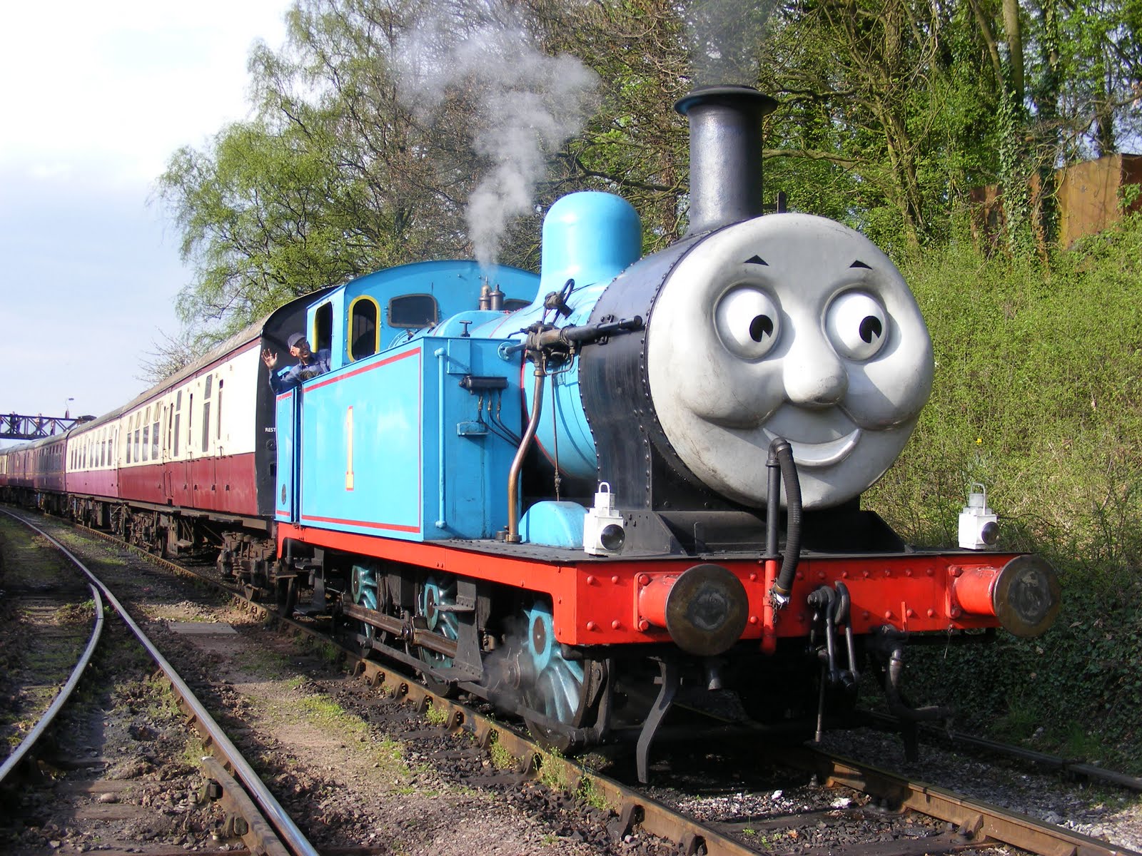 Sam's World A Fabulous Day Out With "Thomas"...