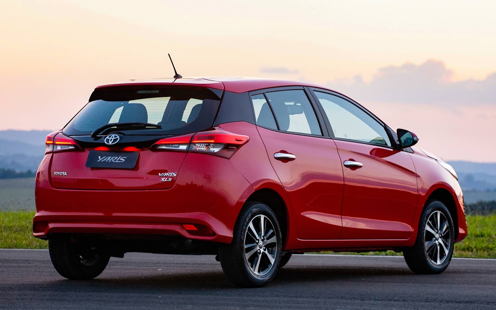 Novo Toyota Yaris 2019 fotos, preços e especificações