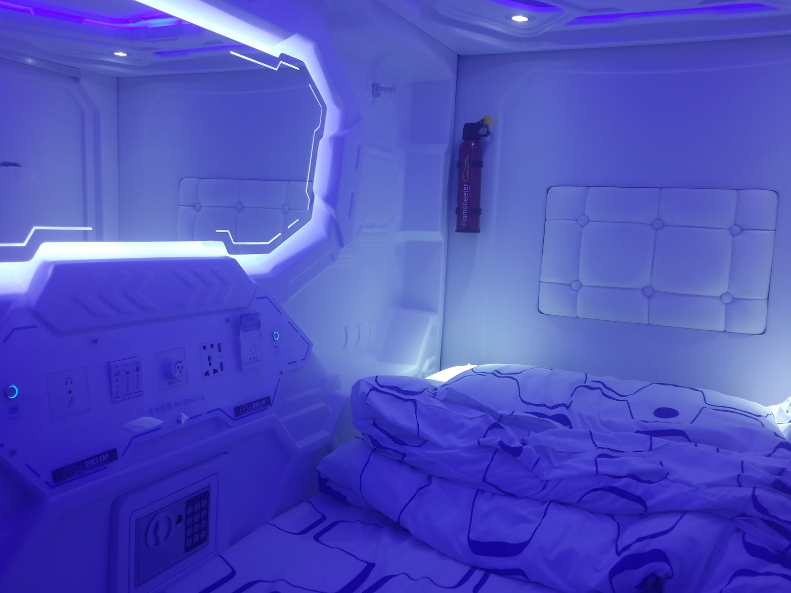 Interesting Corner of Me : Space Cap Hotel