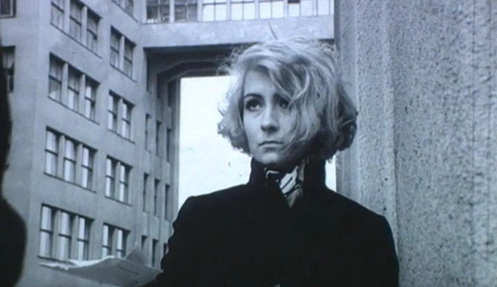 анна тимирёва в фильме война и мир. умеете ли вы жить. умеете ли вы жить фильм. люди на велосипедах в городе. умеете ли вы жить фильм 1970 актёры.