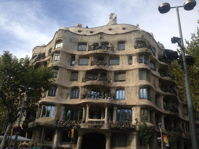 BUILDINGS IN BARCELONA