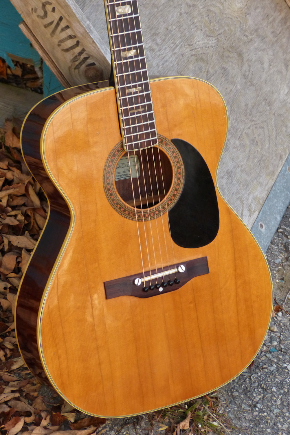 1970s Japanesemade Epiphone 6832 000Size Flattop Guitar