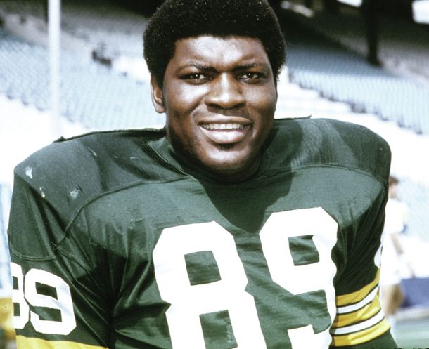 PACKERVILLE, U.S.A.: Dave Robinson in Canton
