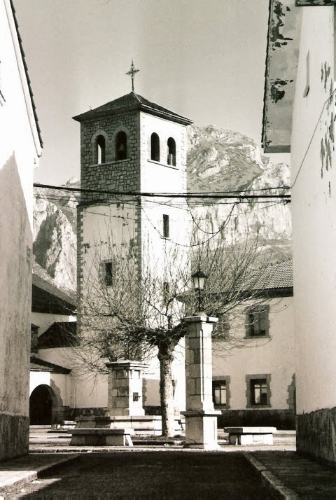 Villamanín. Iglesia