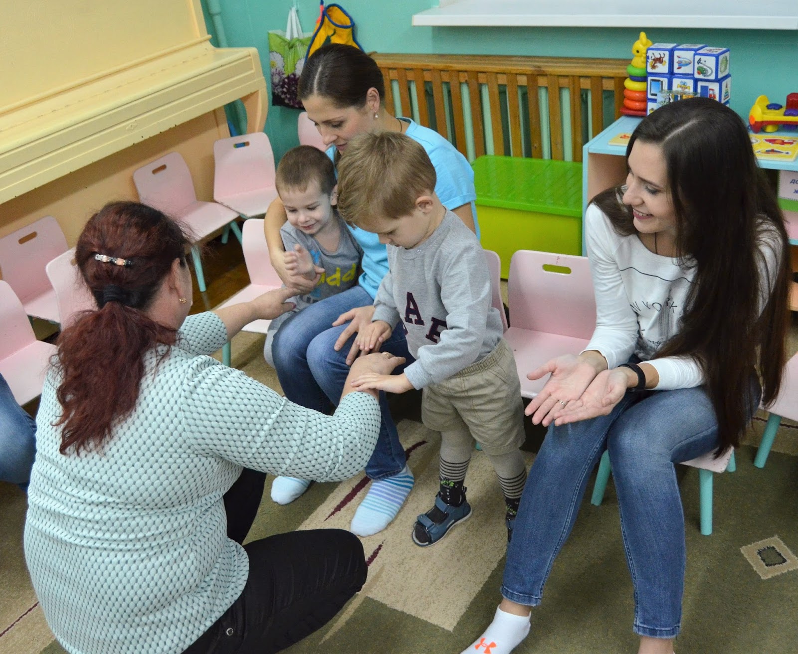 приходят на занятия в