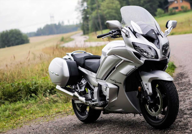 Yamaha FJR1300 Specs Review