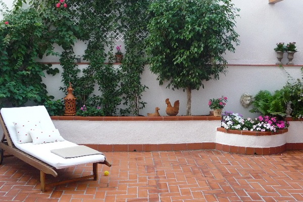 Un patio muy acogedor - Guia de jardin