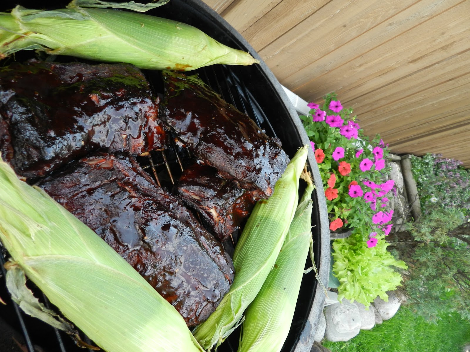 Big Green Egg by Dr. T 221 Ribs