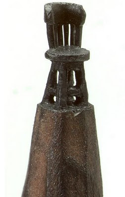 esculturas miniatura con punta de lápices 