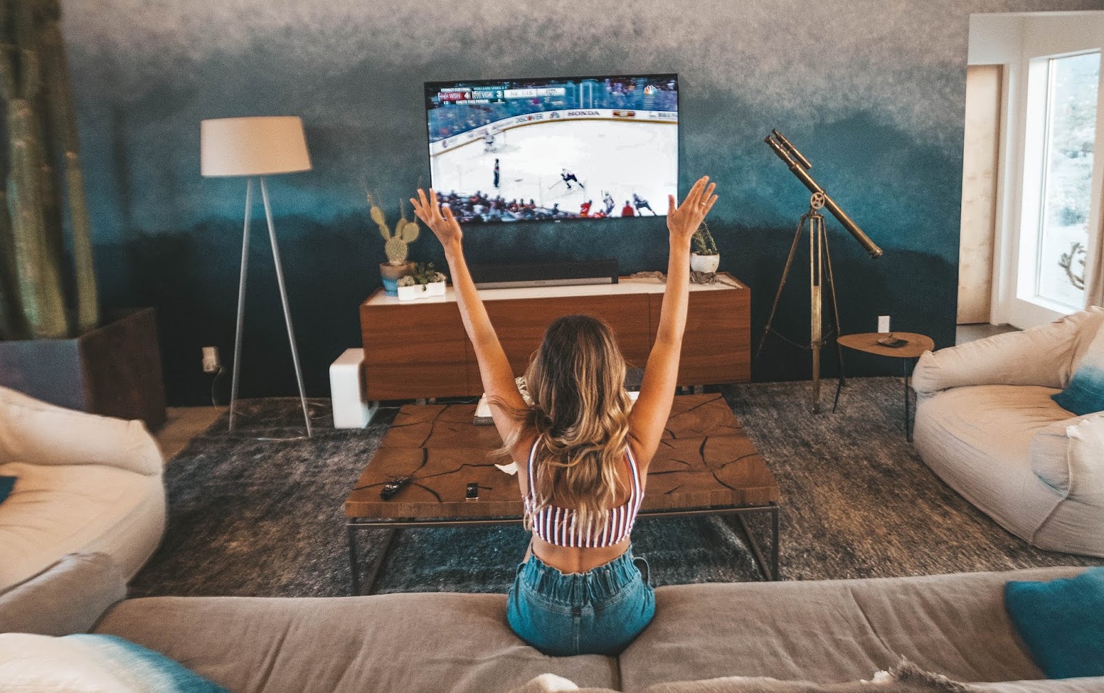Do you consider yourself a massive sports fan? Do you make it habit to ...