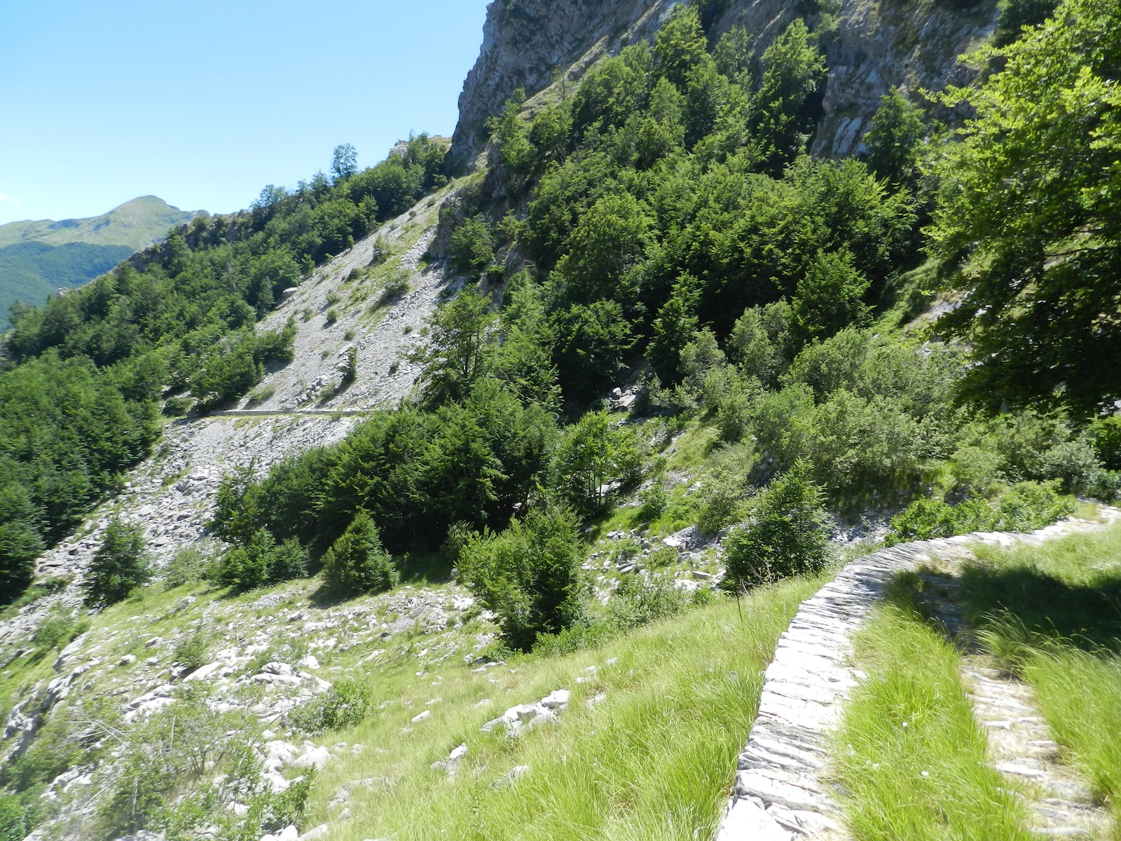 Daniele Saisi Blog Anello della Tambura da Campocatino