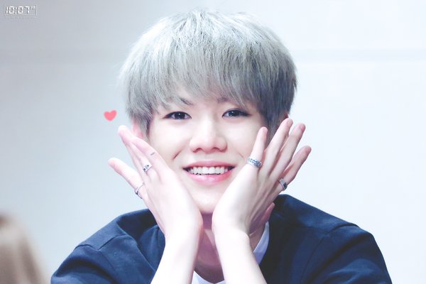 어릴때부터 지금까지 쭉 화나있는 환희.U10T | 인스티즈