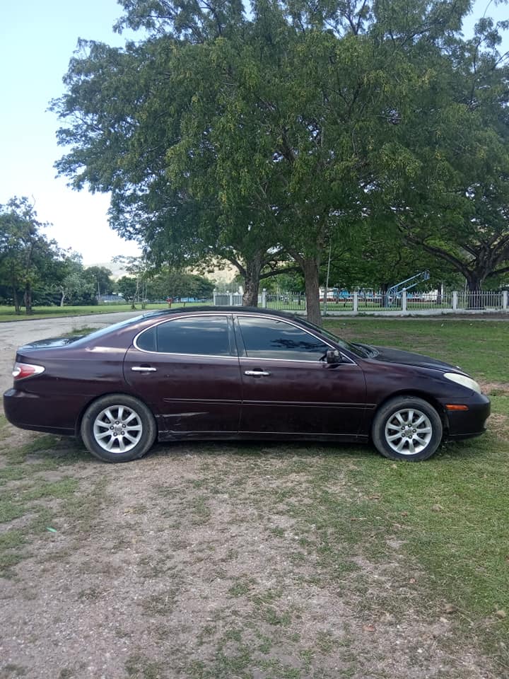 Toyota Windom 3.0G Sedan on sale PNG Trade Center