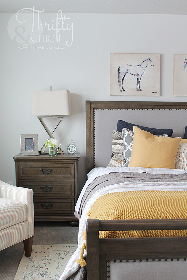 7 Ways To Cozy Up Your Bedroom