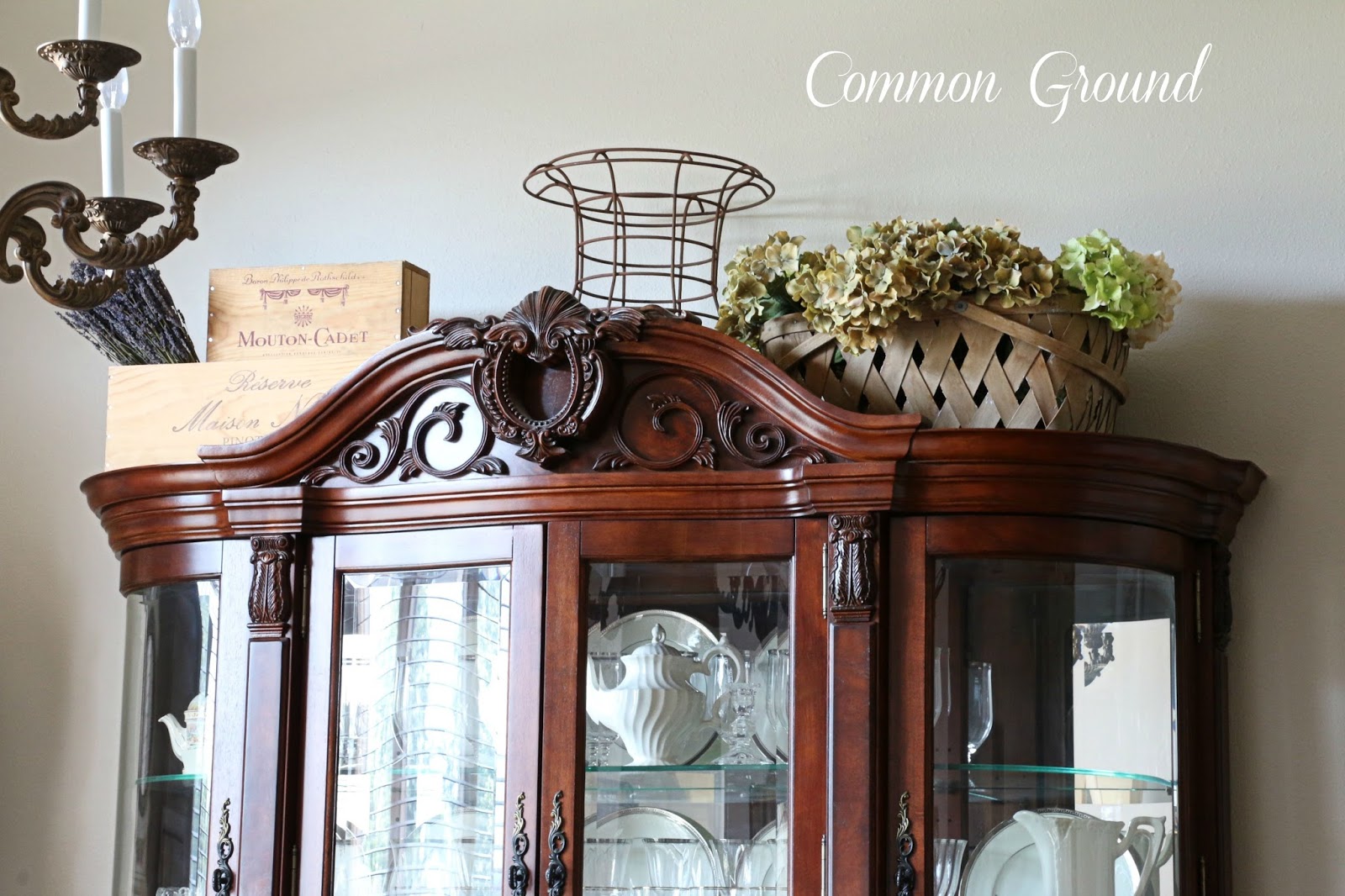 common ground Ideas on Styling a or Cupboard Top