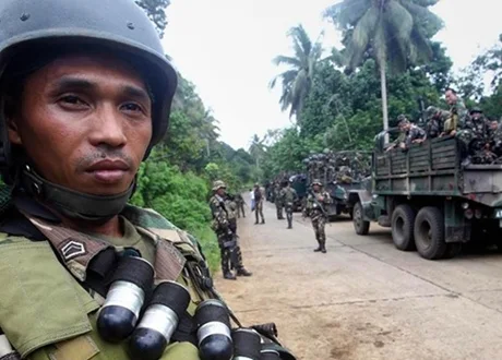 Militer Filipina Bebaskan Warga Vietnam dari Tangan Teroris Abu Sayyaf