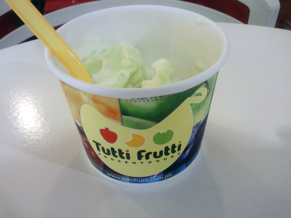 Food Philippines Tutti Frutti Frozen Yogurt in SM MegaMall