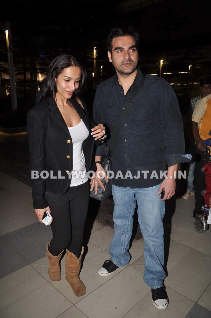 Malaika Arora son Pic1 - Malaika, Arbaaz and Arhaan Khan Pics at Airport