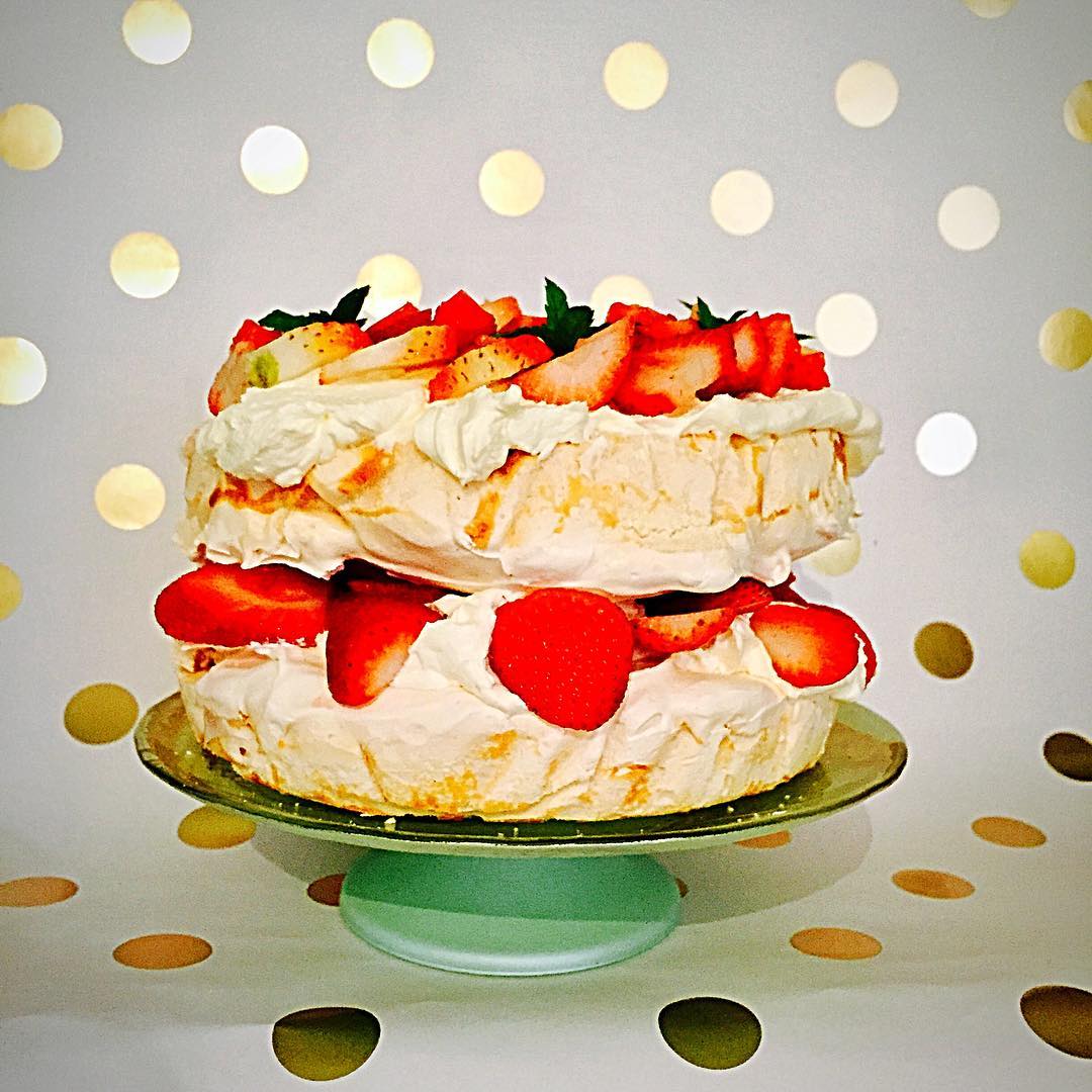 Jo's Blue AGA Meringue Cake