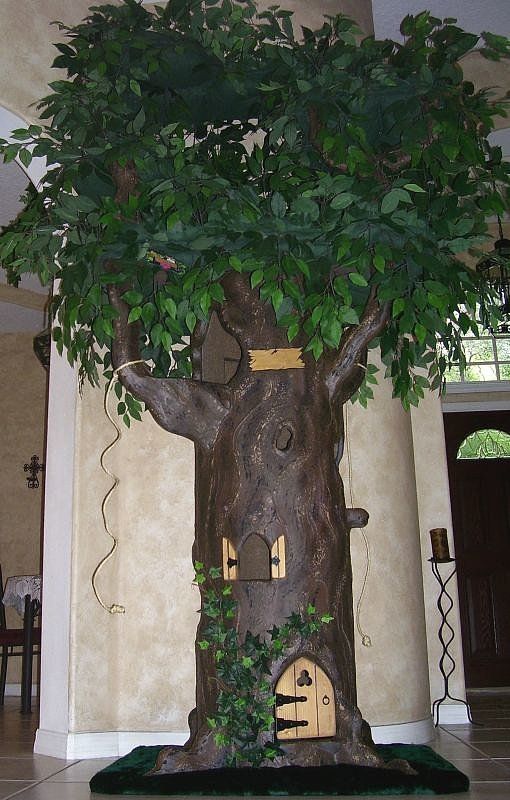 Luxury Cat Trees for Spoiled Rotten Kitties Large Cat Trees with Leaves