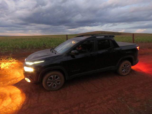 Fiat Toro 4x2 Automático - off-road