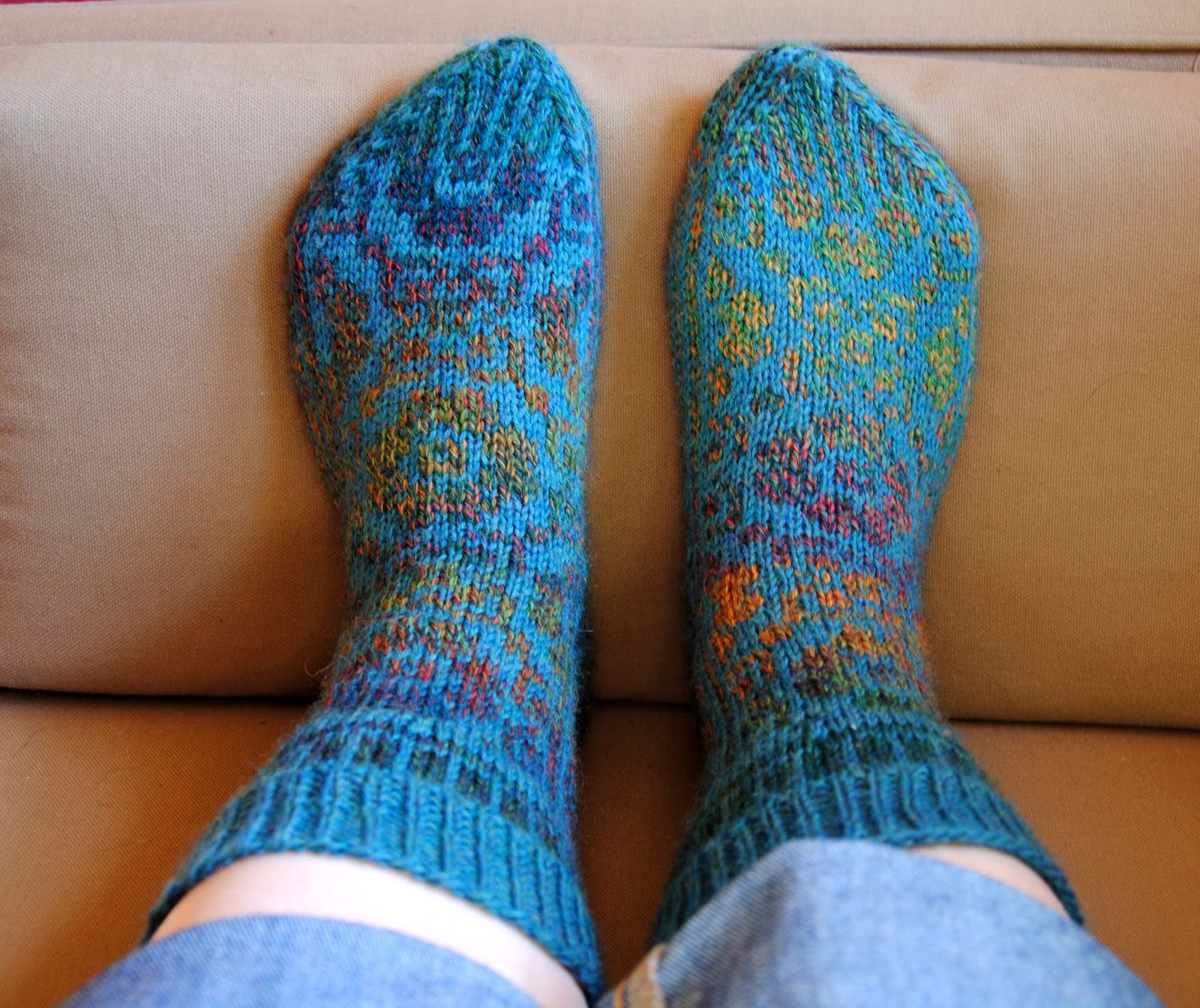 minimeg Knit Colorwork Socks