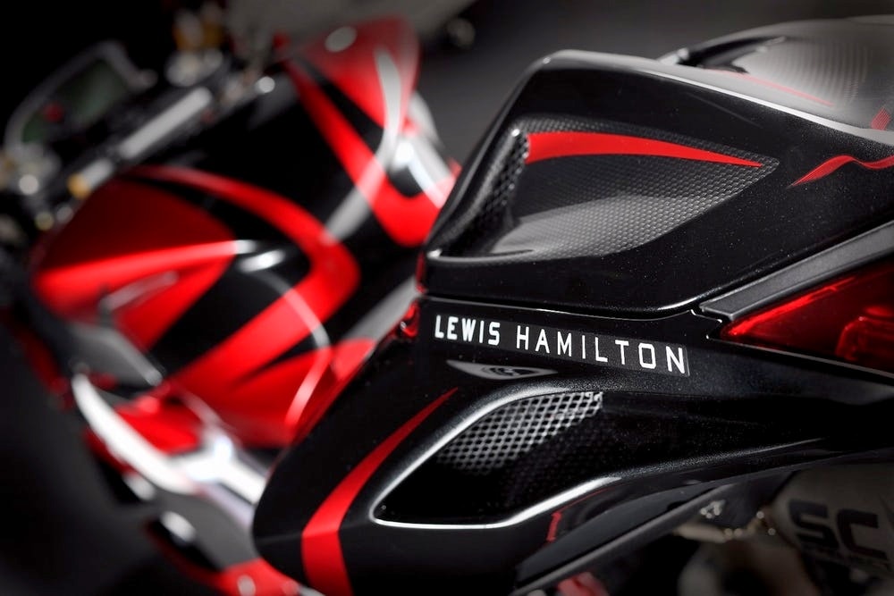 Diproduksi dalam jumlah terbatas, MV Agusta rilis F4 LH44 Special Edition hasil kerjasama dengan Lewis Hamilton