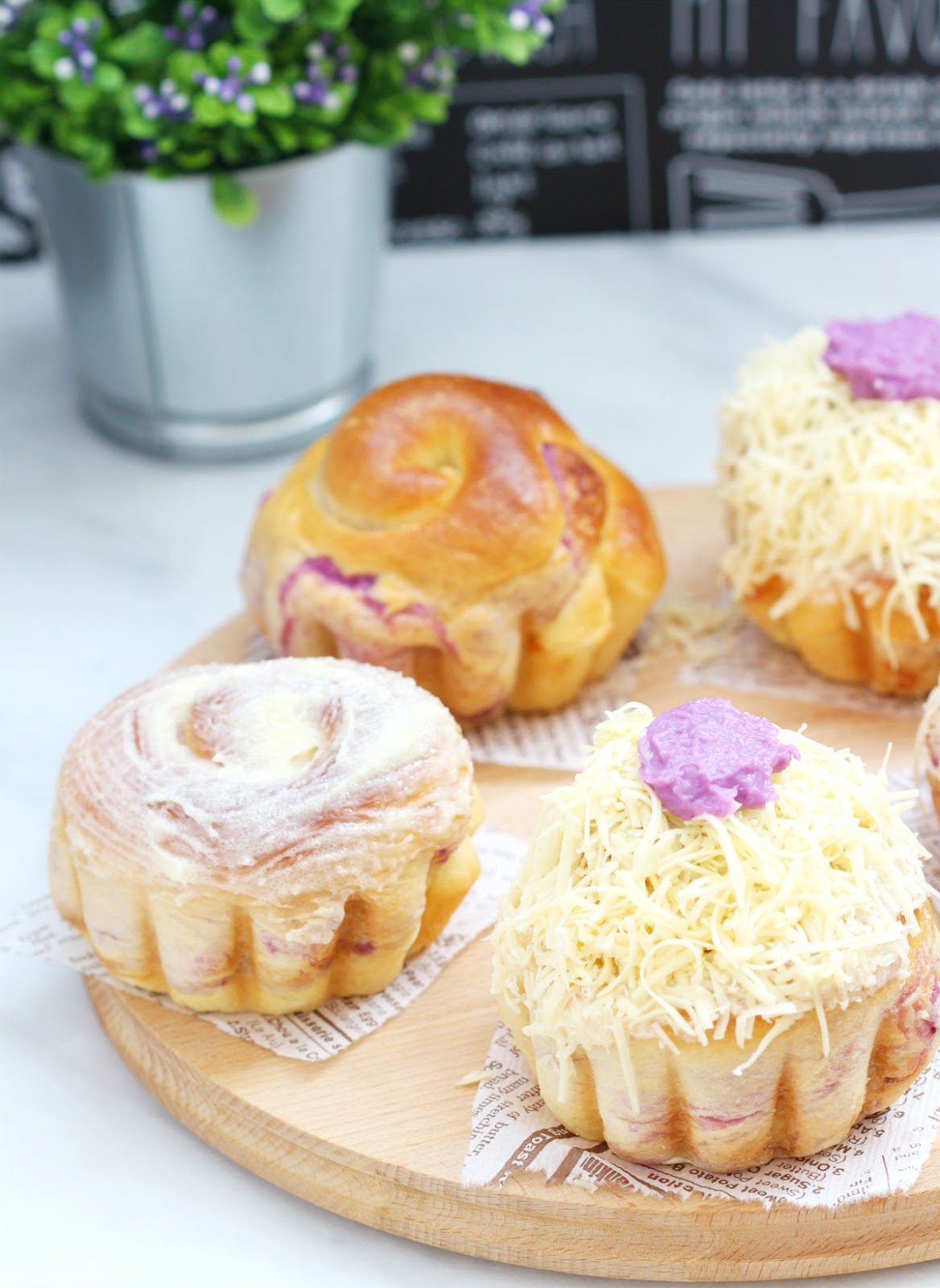 Ube ensaymada / Filipinostyle bread rolls