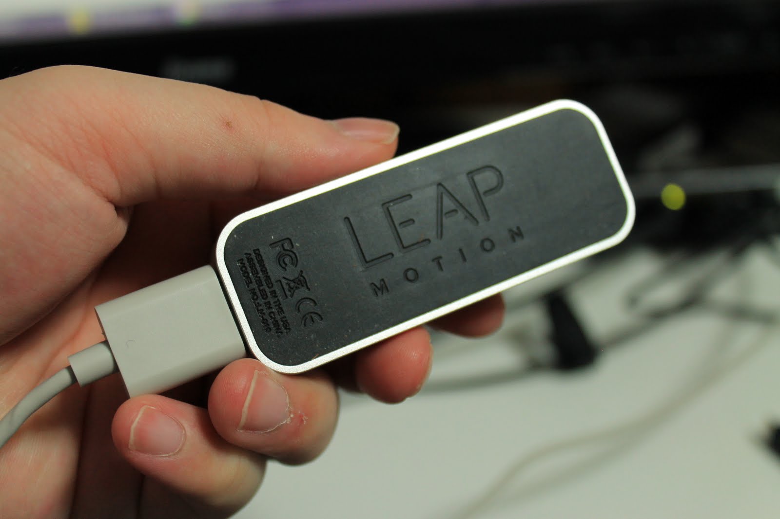 変更OK 国内正規代理店品 Leap Motion 小型モーションコントローラー