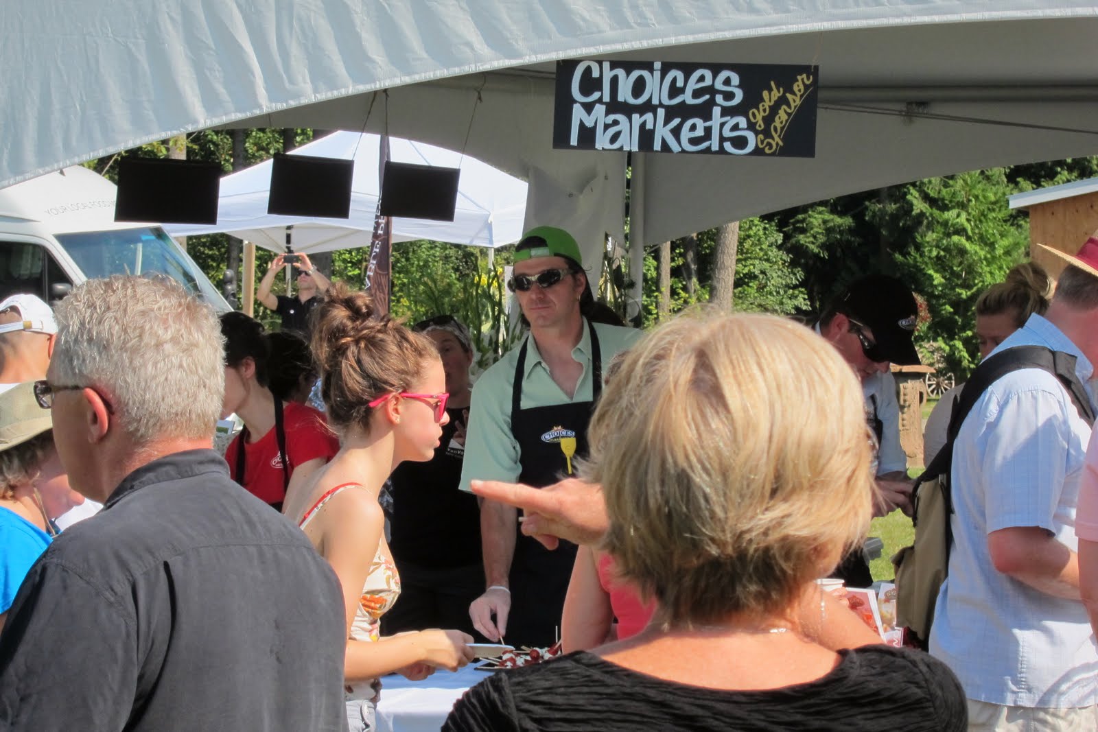 Eat Drink Be Happy Eat, Drink and Be Happy! Feast of Fields