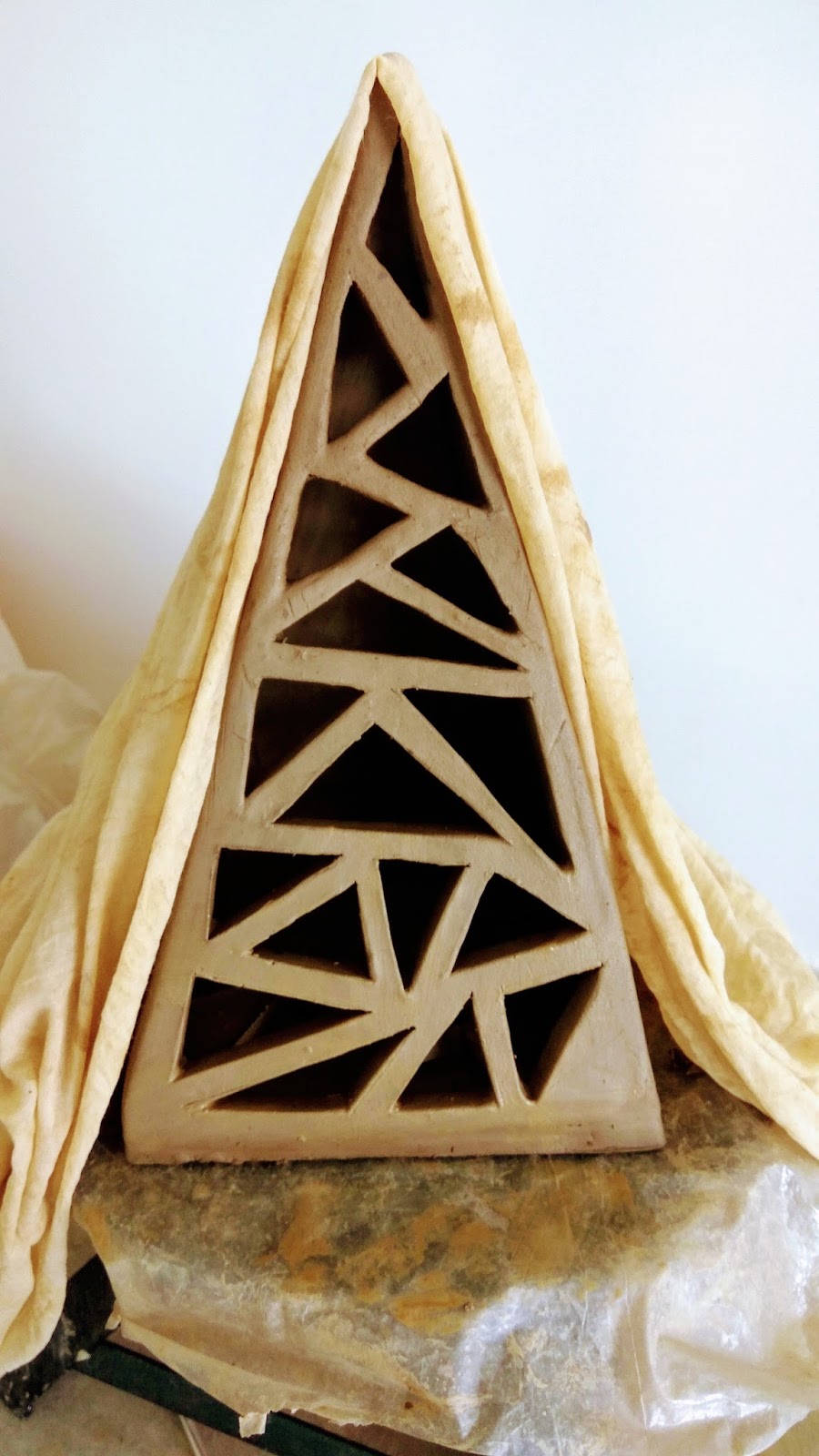 clay pyramid lamp