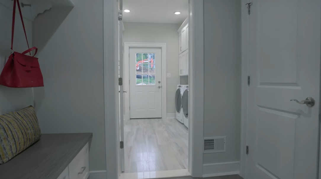 41 Interior Design Photos vs. 6 Minor Ct, Denville, NJ Luxury Home Tour