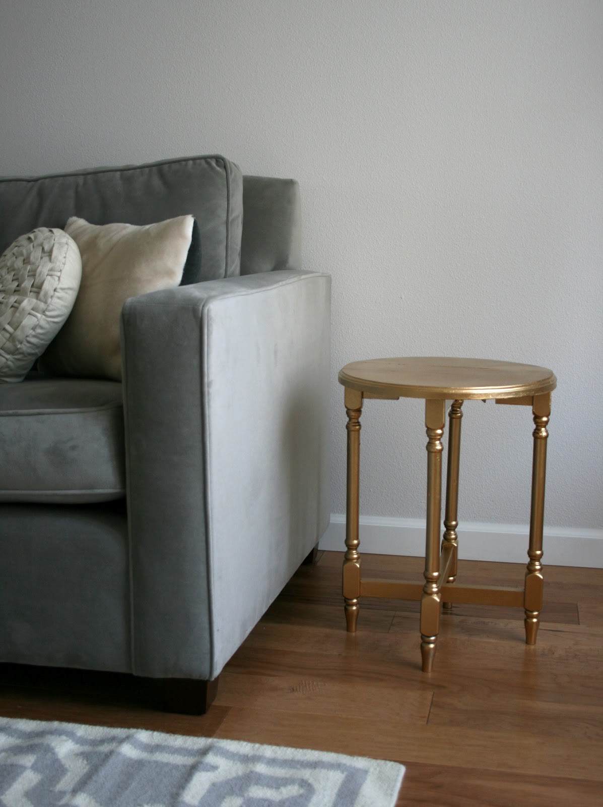 Living Room Furniture Update with Spray Paint