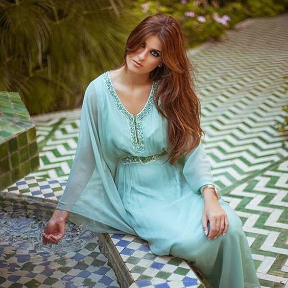 موديلات متنوعة لعبايات الفراشة بالوان مختلفة وأنيقة لعام 2017 موديلات متنوعة لعبايات الفراشة بالوان مختلفة وأنيقة لعام 2017