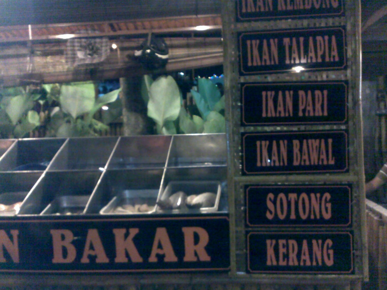 Jalan Cari Makanan Di Restoran D Dapur Ibuku Alor Star Restoran D Dapur Ibuku Menyediakan Masakan Melayu Ala Siam Makanan Laut Western Dan Keistimewaannya Ialah Nasi Goreng