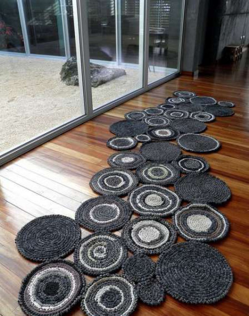 Learn how to make a crochet rug Crochet Free