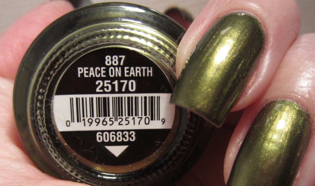 Ida Pie Alien Embryo Nail Art