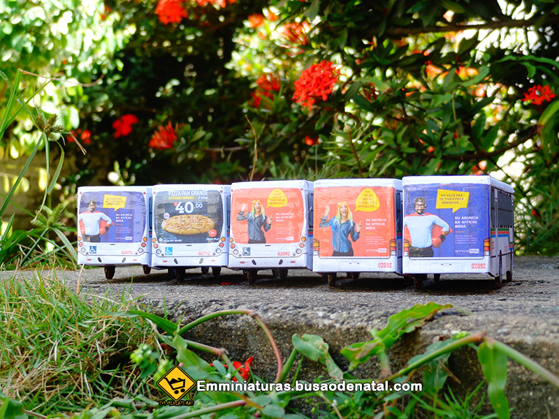 Cinco miniaturas Marcopolo são entregues no bairro do Pitimbú