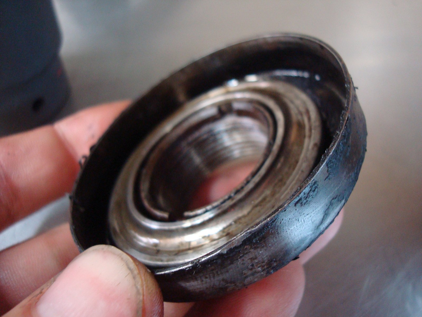 Scottie's Installing new tapered steering head bearings and