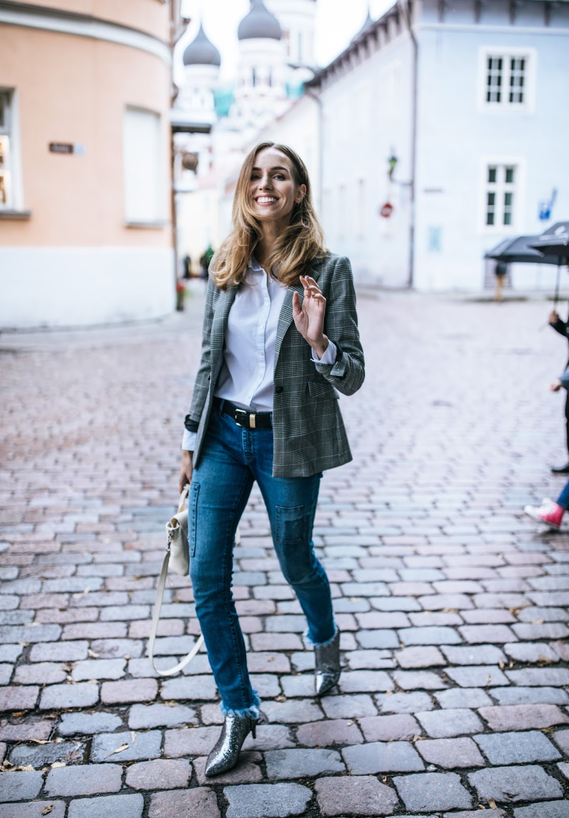 blazer and boots outfit