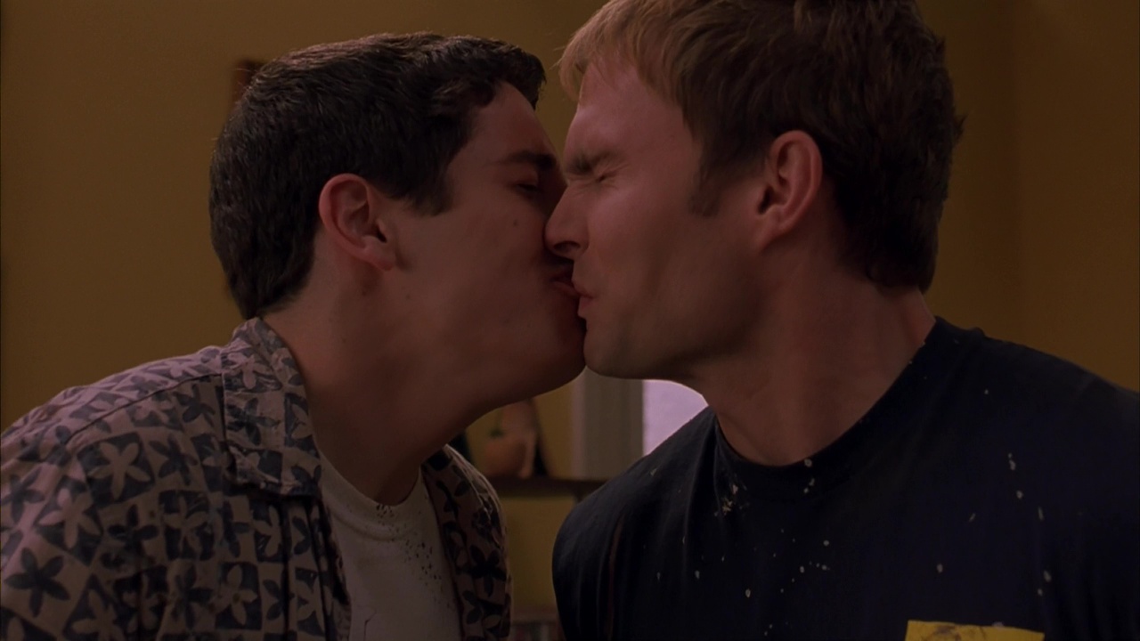 Seann William Scott and Jason Biggs kiss in American Pie 2.