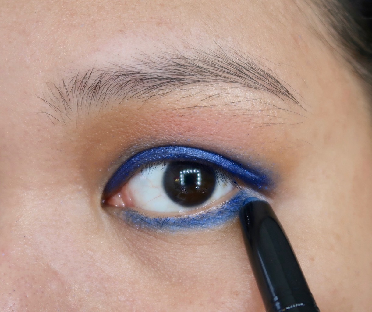Heart Evangelista Cobalt Blue Eyeshadow Makeup Tutorial + Spend and Save op...