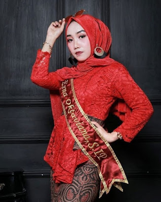 model kebaya wisuda modern terbaru model kebaya wisuda modern terbaru