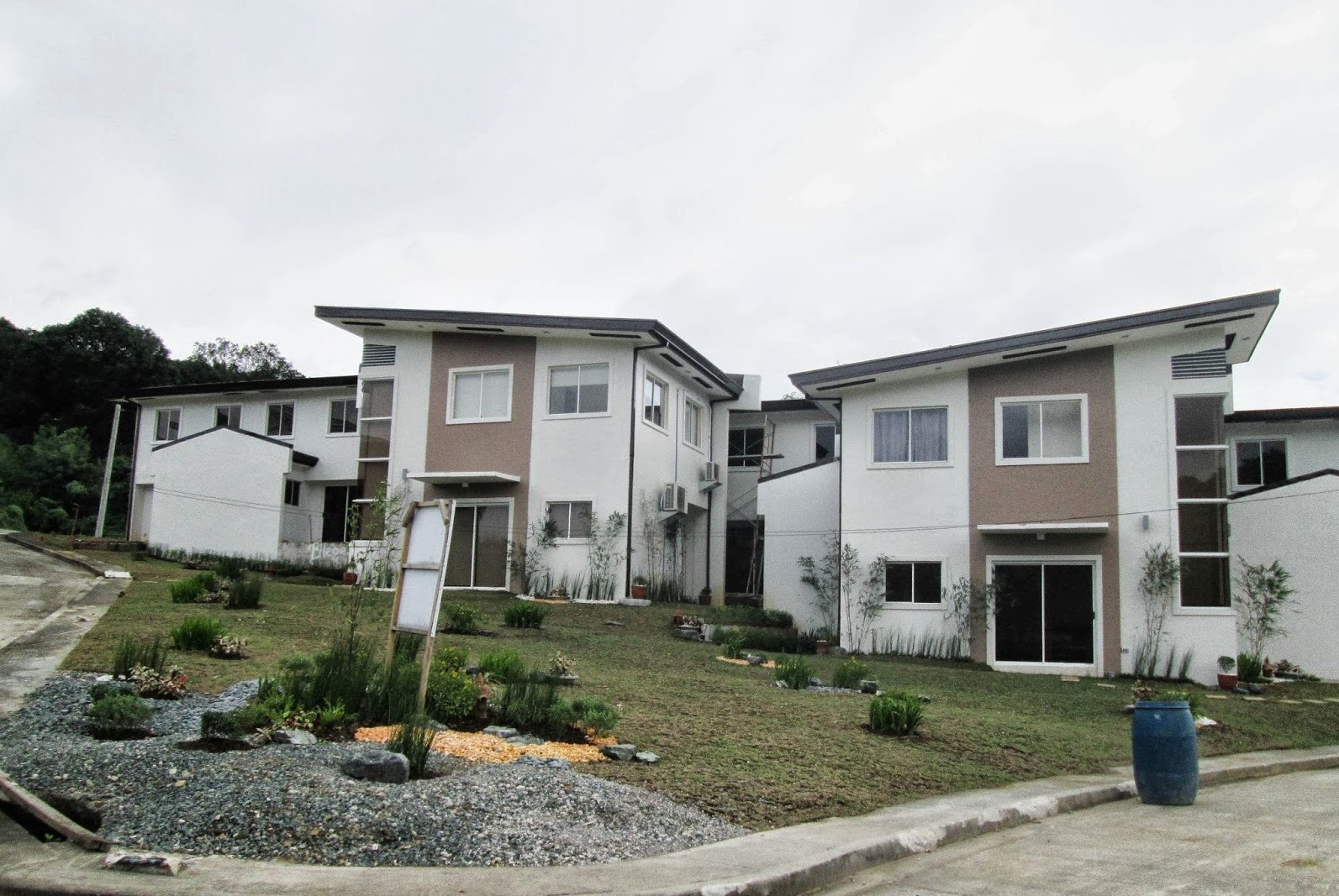 Business as Usual ZURI RESIDENCES, TAYTAY, RIZAL CHEAPEST SINGLE