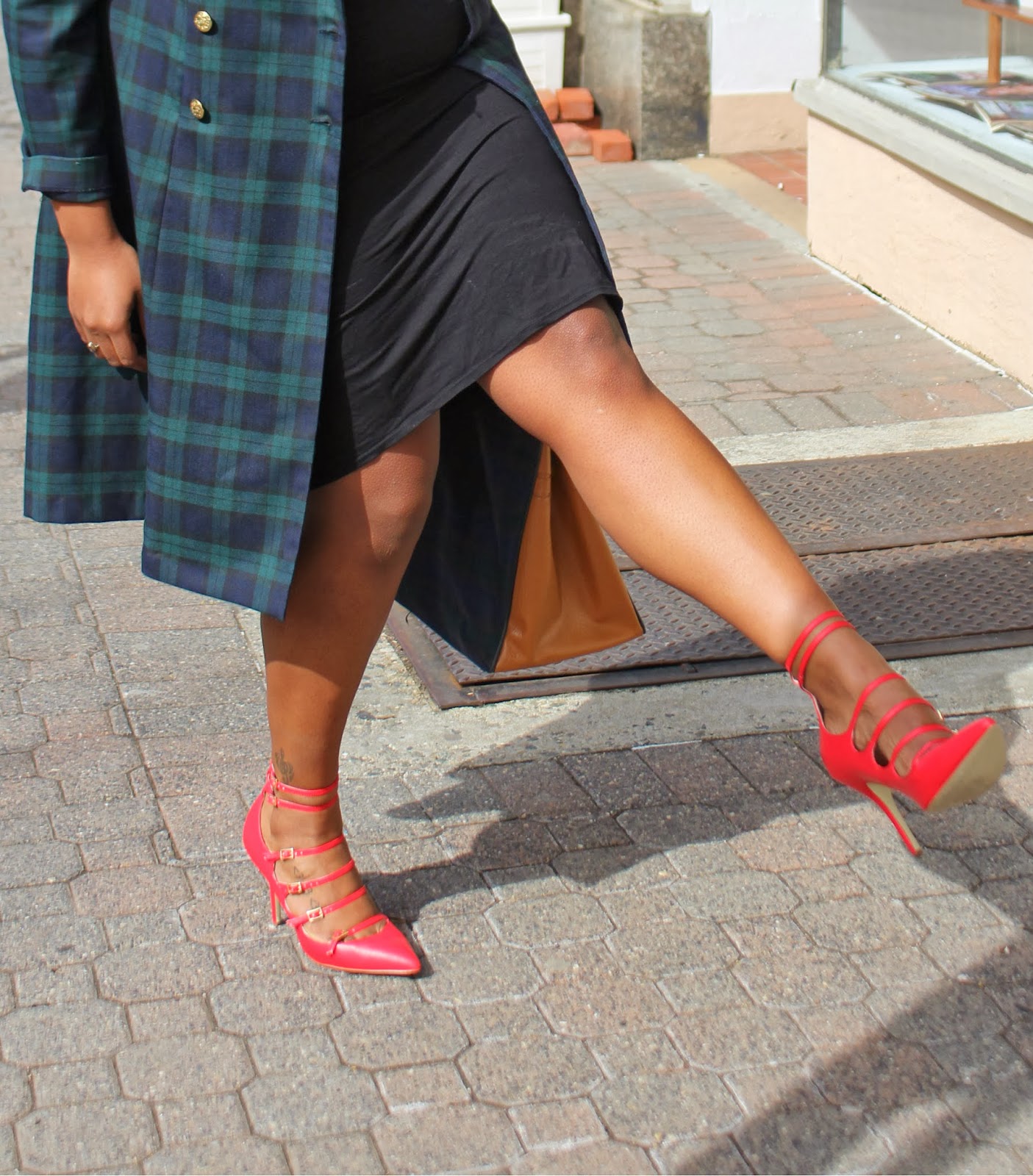 red shoedazzle shoes