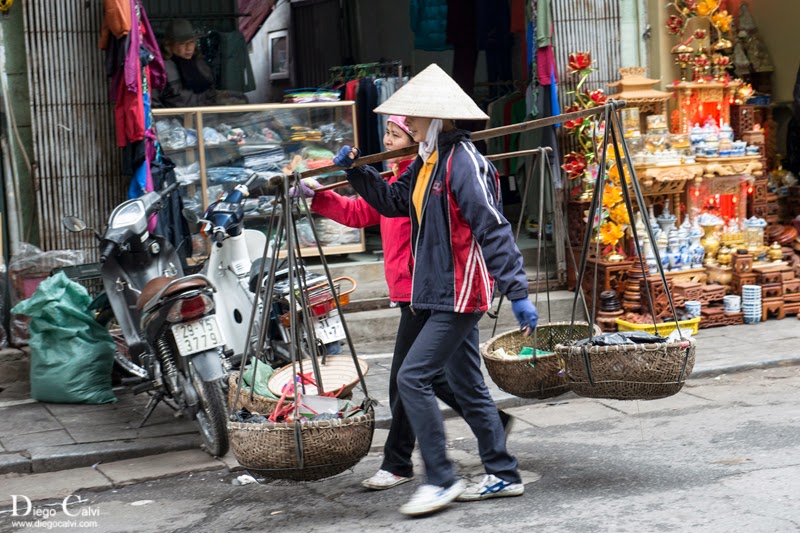 Viet Nam, el cuerpo del Dragón - Vuelta al Mundo - Blogs de Vietnam - Caminando por las calles de Hanoi (1)