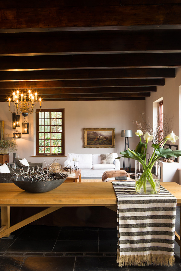 decordemon Stylish renovated farmhouse in South Africa