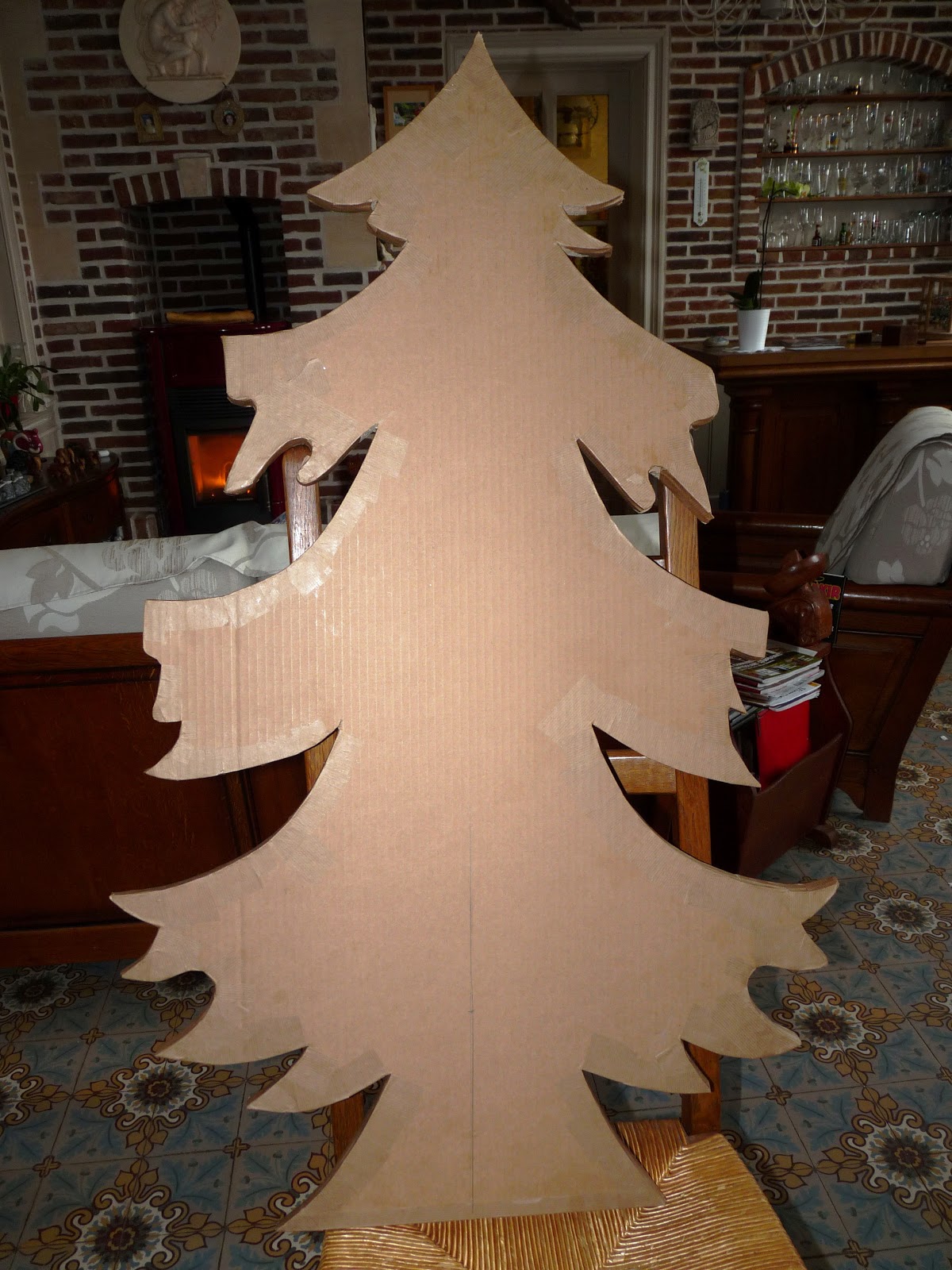 R?�cup & cr?�ations par Jo?�l et Marie-Jo: Sapin de carton