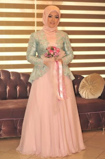 Model kebaya muslim modern untuk orang gemuk