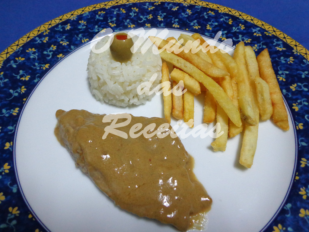 O mundo das receitas: Bifes à Portugália O mundo das receitas: Bifes à Portugália